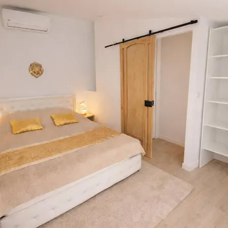 Maison Cosy Proche Дом отдыха *